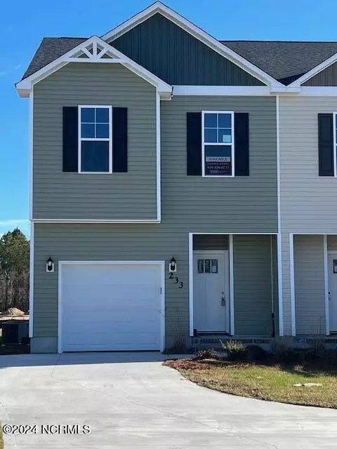 233 Shallowbag Bay Bay, Jacksonville, NC 28546