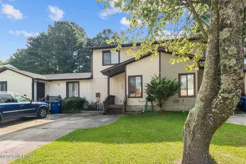 104 Brenda Dr, Jacksonville, NC 28546