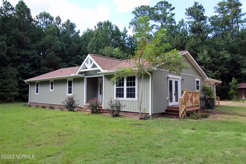 4437 Joe Mobley Rd, Williamston, NC 27892