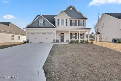 304 Windmill Light Way, Sneads Ferry, NC 28460