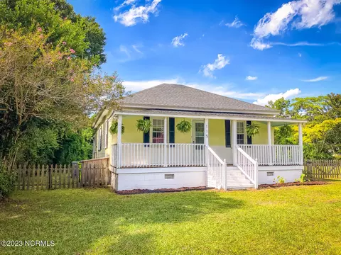 115 Gordon Rd, Wilmington, NC 28401