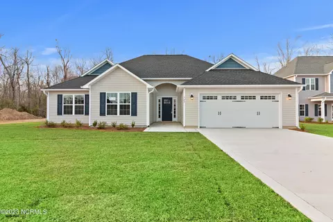 613 Turkey Trot Trl, Maysville, NC 28555