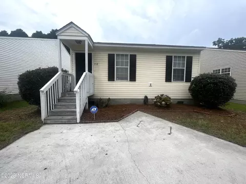 712 Varsity Dr, Wilmington, NC 28403