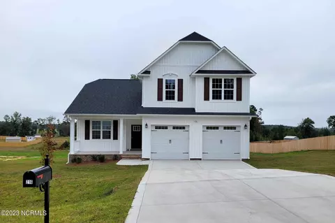 216 Enfield Dr, Carthage, NC 28327