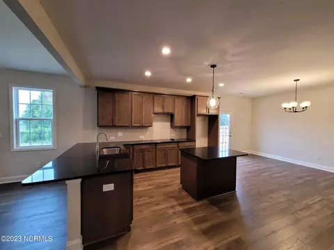 216 Enfield Dr, Carthage, NC 28327 photo 9