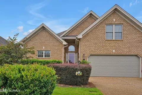 3240 Gardenwood Dr, Leland, NC 28451