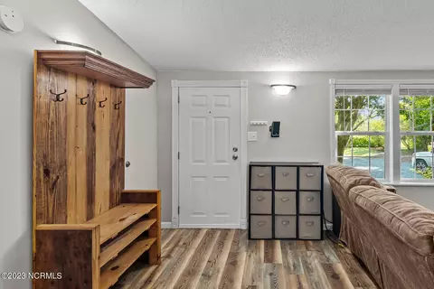 682 Bay Harbor Dr, Hampstead, NC 28443 photo 7