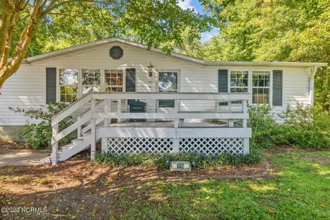 682 Bay Harbor Dr, Hampstead, NC 28443 photo 4