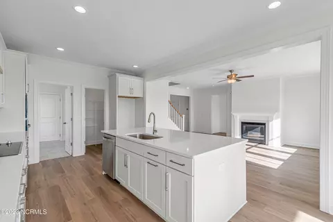 741 Aria Ln, Hubert, NC 28539 photo 9