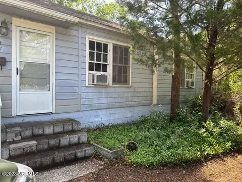 2817 Vance St #2817 & 2819, Wilmington, NC 28412