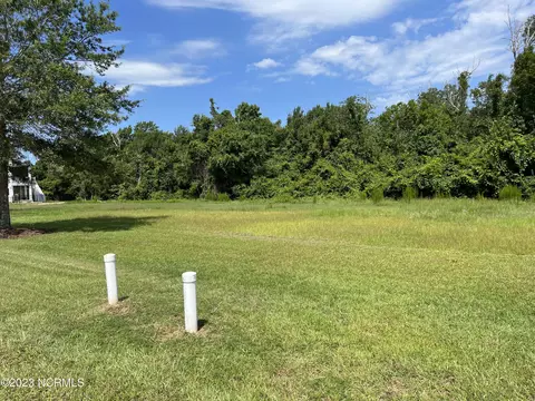 212 Colleton Sq, Newport, NC 28570