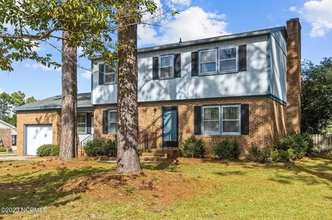 125 Powell St, Newport, NC 28570