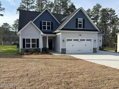 619 Longleaf Rd, Aberdeen, NC 28315