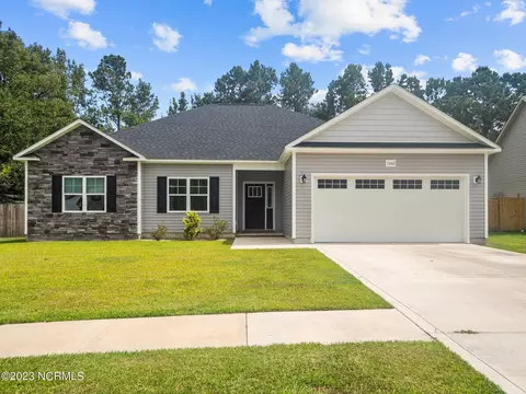 1062 Furia Dr, Jacksonville, NC 28540