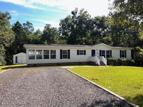 5037 Lakewood Dr SW, Shallotte, NC 28470