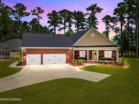 4322 Periwinkle Pl, New Bern, NC 28562