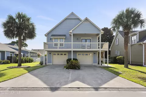 722 Sailor Ct, Kure Beach, NC 28449