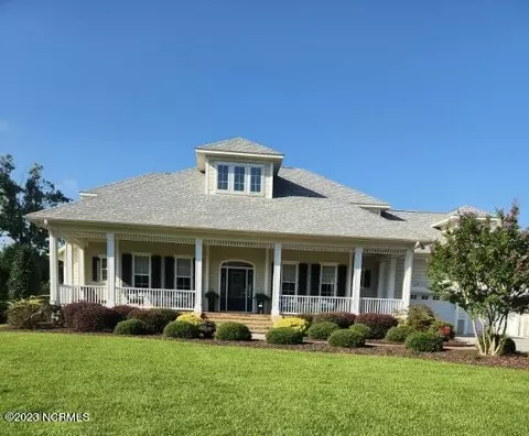 2939 Legends Dr, Southport, NC 28461