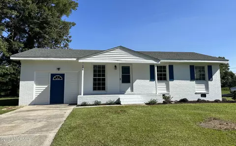 309 Allen Dr, Ayden, NC 28513