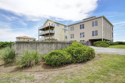 98 Oleander Ct, Surf City, NC 28445