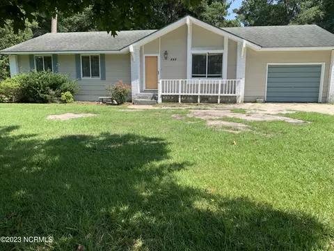 449 Chicod St, Grimesland, NC 27837