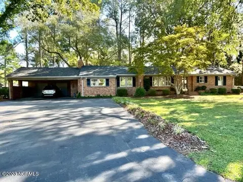 608 W Nash St, Elm City, NC 27822