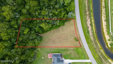 401 Guinea Rd, Moyock, NC 27958