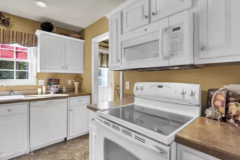 1128 Nc Highway 210 E, Hampstead, NC 28443 photo 16