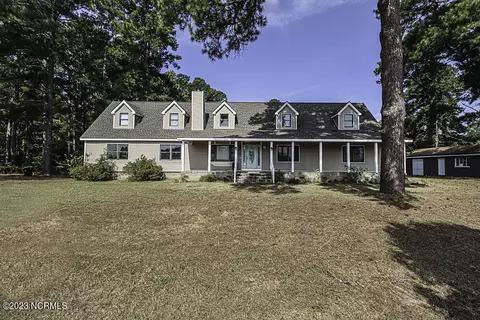 982 Nc 33, Tarboro, NC 27886