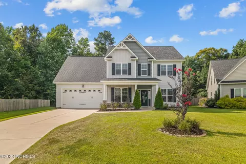 808 Oleander St, Jacksonville, NC 28540