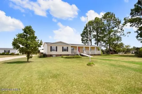 3564 Basstown Rd, Clinton, NC 28328