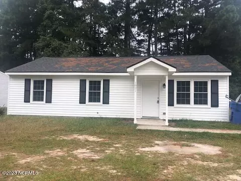 1821 E Trail Dr SE, Wilson, NC 27893