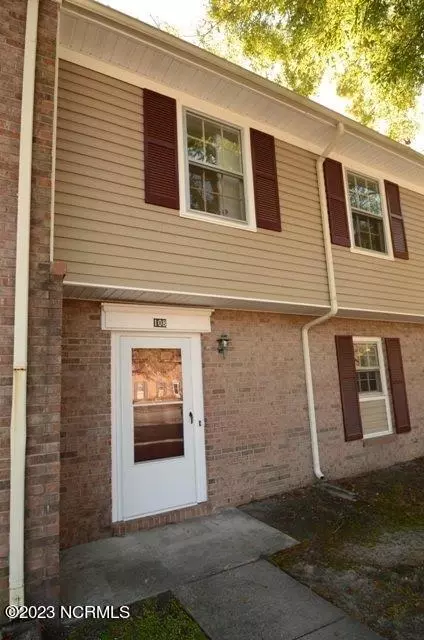 108 King George Ct, Jacksonville, NC 28546