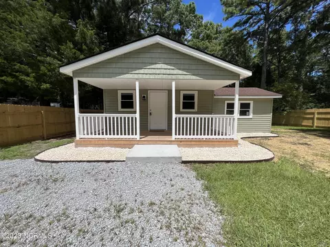 7118 Dale Ave SW, Ocean Isle Beach, NC 28469