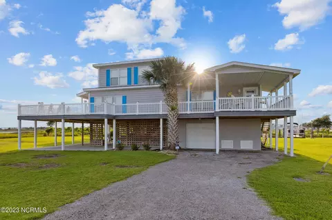 322 Easy St, Cape Carteret, NC 28584