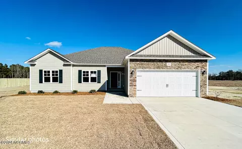 804 Cam Rose Ct, Richlands, NC 28574