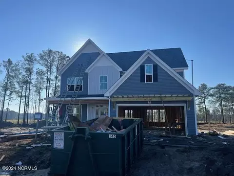 608 Larkspur Ln, Hubert, NC 28539