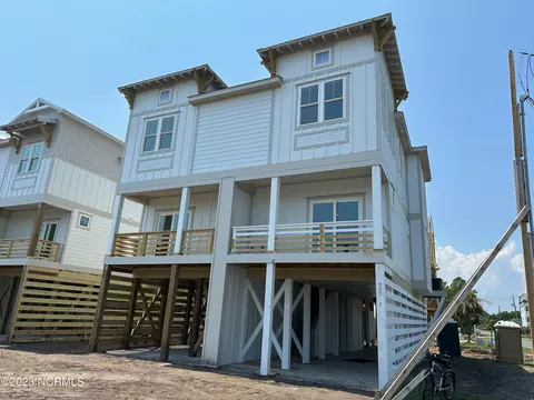 900 Second St #1, Carolina Beach, NC 28428