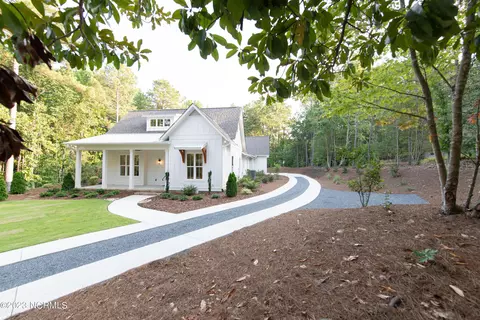 88 Stoneykirk Dr, Pinehurst, NC 28374 photo 2