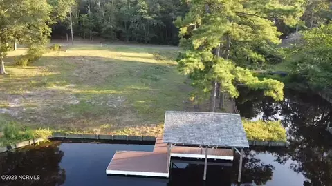 180 Sleepy Creek Dr, Dudley, NC 28333