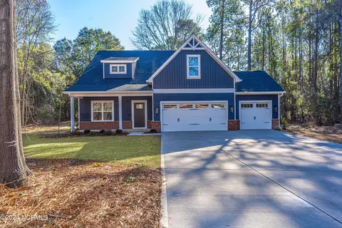 171 Courtland Cir, Foxfire Village, NC 27281