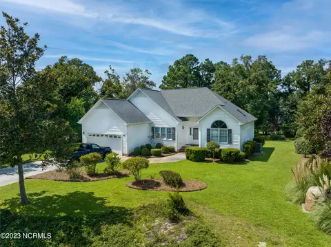 1004 Oyster Catcher Dr, Hampstead, NC 28443