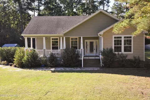 1553 Cowpen Landing Rd, Currie, NC 28435