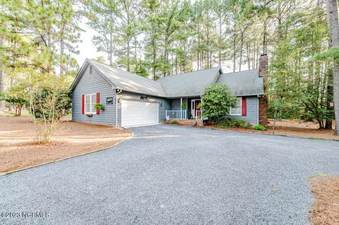 235 Pine Vista Dr, Pinehurst, NC 28374 photo 1