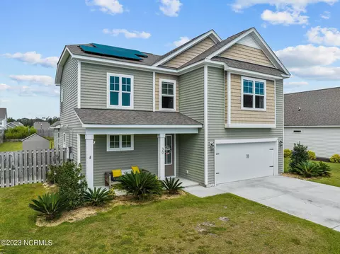 30 Rochester St, Hampstead, NC 28443