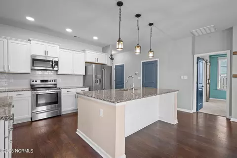 30 Rochester St, Hampstead, NC 28443 photo 9