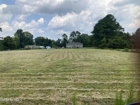 287 E Wilson St, Dover, NC 28526 photo 2
