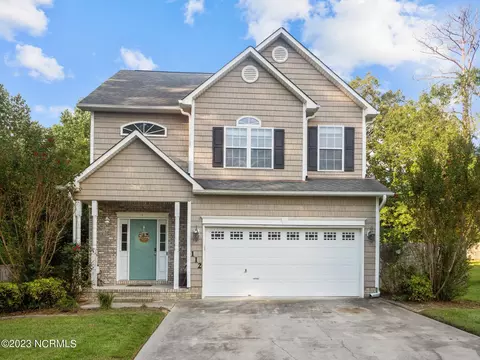 112 Beaver Creek Ct, Jacksonville, NC 28540