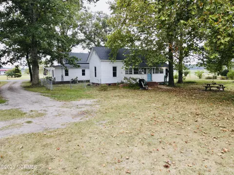 Exterior - 6741 Fire Dept Rd, Williamston, NC 27892 photo 7 of 11