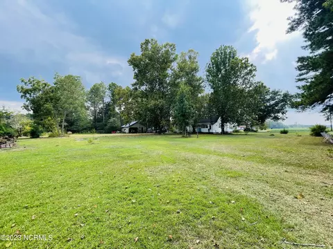 Exterior - 6741 Fire Dept Rd, Williamston, NC 27892 photo 8 of 11